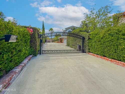 2848 Bayham Cir, Thousand Oaks, CA, 91362-5349 | Card Image