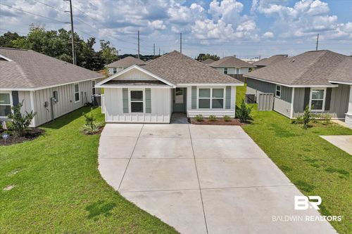 1112 S Bay St, Foley, AL, 36535-2575 | Card Image