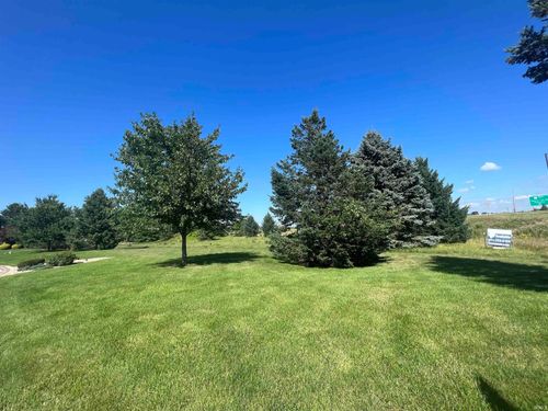 4528 Lake Blackthorn Dr, South Bend, IN, 46628-9010 | Card Image