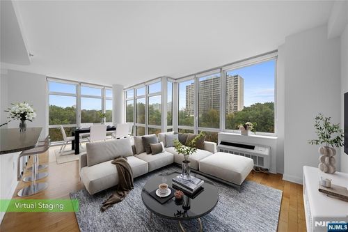 800 12th St, Palisades Park, NJ, 07650-2370 | Card Image