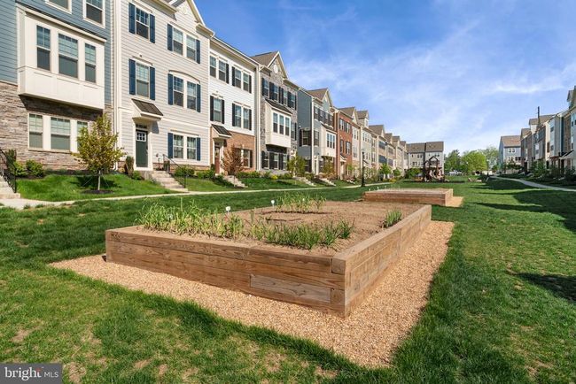 9520 Barnes Loop, Townhouse with 3 bedrooms, 4 bathrooms and null parking in MANASSAS VA | Image 43