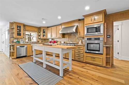 3902 Colquitt St, Houston, TX, 77027-6307 | Card Image