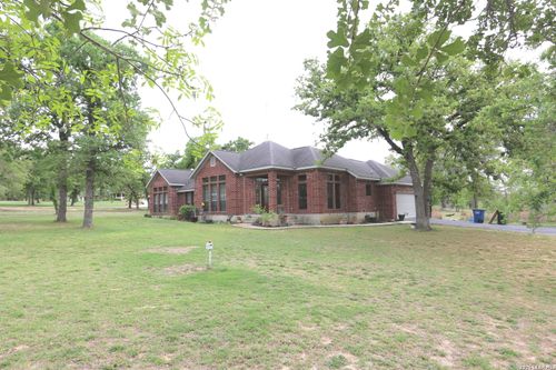 124 Rosewood Dr, La Vernia, TX, 78121-4756 | Card Image