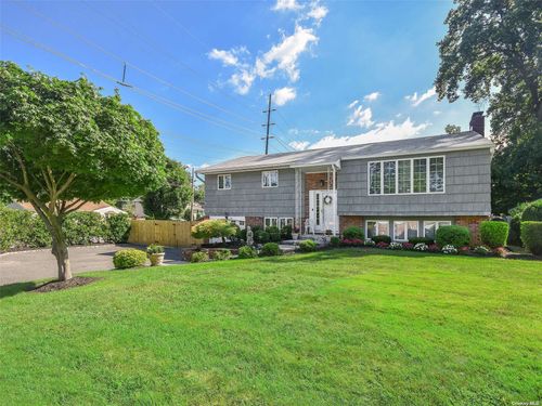 1 Glen Lane, Glenwood Landing, NY, 11547 | Card Image