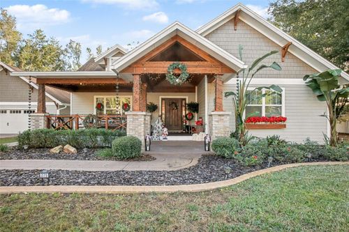 275 W Delaware Ave, LAKE HELEN, FL, 32744-2951 | Card Image