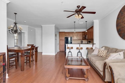 apt-203-307 Seven Springs Way, Brentwood, TN, 37027-4886 | Card Image