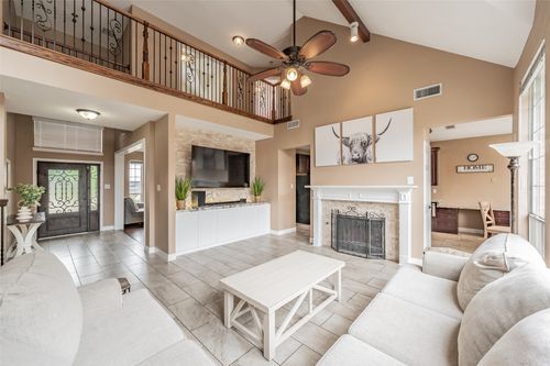 275 Meadowside Dr, Keller, TX, 76248-5352 | Card Image