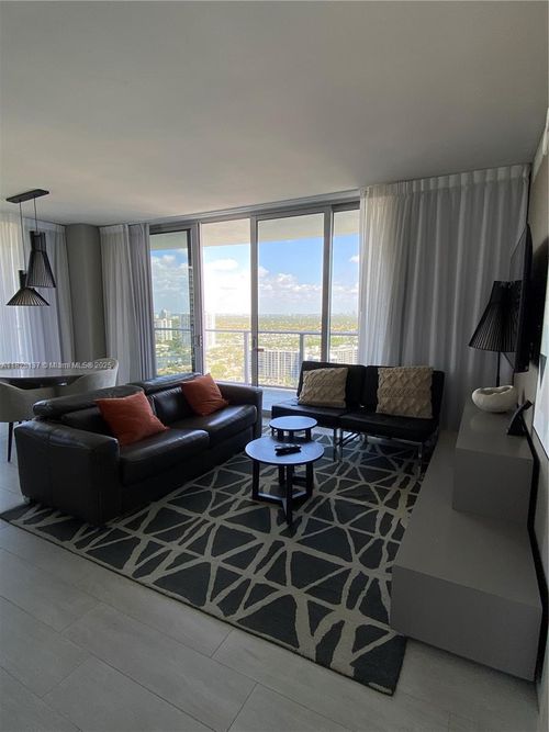 r2102-4010 S Ocean Dr, Hollywood, FL, 33019-3063 | Card Image