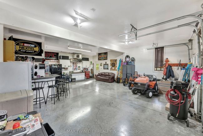 1026 2 Nd Concession Rd St, House other with 3 bedrooms, 3 bathrooms and 10 parking in Delhi ON | Image 38