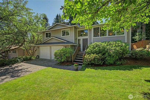 19719 41st Ave Ne, Lake Forest Park, WA, 98155-1610 | Card Image