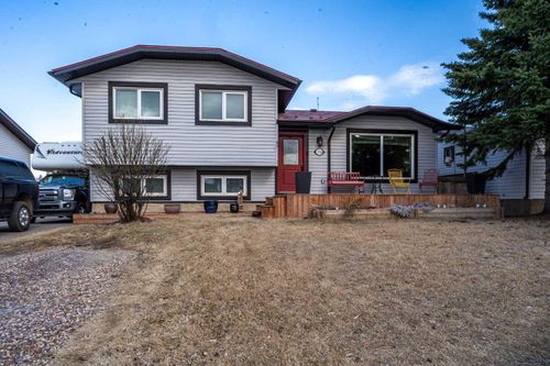 106 Becker Cres, Fort Mcmurray, AB, T9K1M7 | Card Image