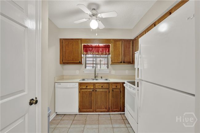 25 Colony Park Dr, Condo with 2 bedrooms, 2 bathrooms and null parking in Savannah GA | Image 17