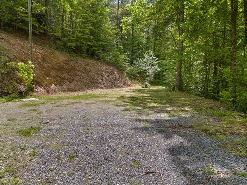 4304 Bruce Ogle Way, Pigeon Forge, TN, 37863-4535 | Card Image