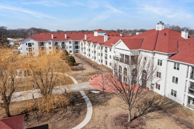 Back courtyard | Image 38