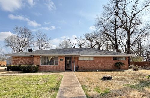 110 Charles St, Crockett, TX, 75835-2219 | Card Image