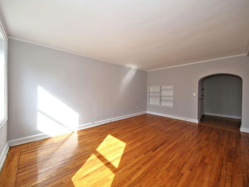 b-424 Larchmont Acres, Larchmont, NY, 10538 | Card Image