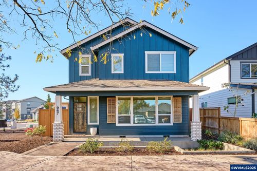 967 Park Av Ne, Salem, OR, 97301 | Card Image