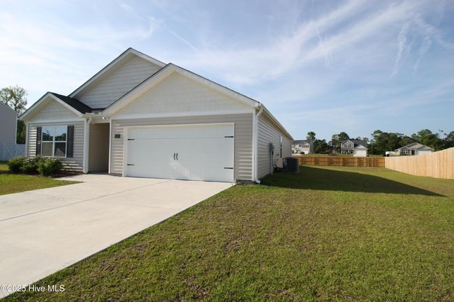 400 King Creek Dr, House other with 4 bedrooms, 2 bathrooms and 2 parking in Havelock NC | Image 22