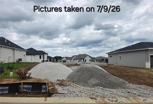 11223 S Gleason Rd, Olathe, KS, 66061-2256 | Card Image