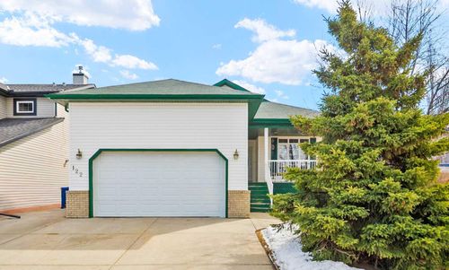 122 Carriage Lane Road, Carstairs, AB, T0M0N0 | Card Image