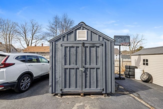 15 - 15 1 St St Ext, Condo with 2 bedrooms, 1 bathrooms and 3 parking in Wauregan CT | Image 15