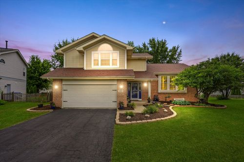 167 Forestview Ct, Aurora, IL, 60502-6943 | Card Image