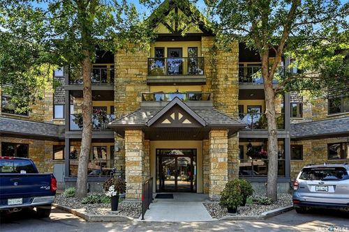 305 - 2550 25 Th Ave, Condo with 2 bedrooms, 2 bathrooms and 1 parking in Regina SK | Card Image