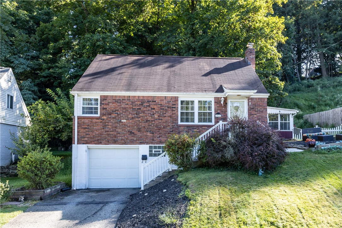 Blackridge Ave, Pittsburgh, PA 15235