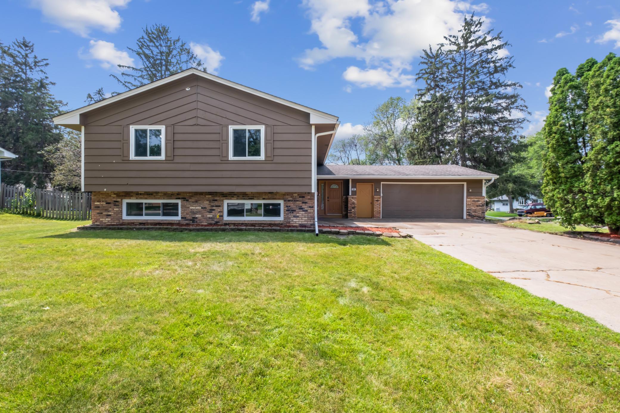 82nd Ave, Minneapolis, MN 55432