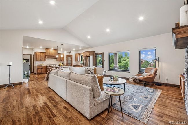 Great Room - 15Ft vaulted ceilings | Image 11