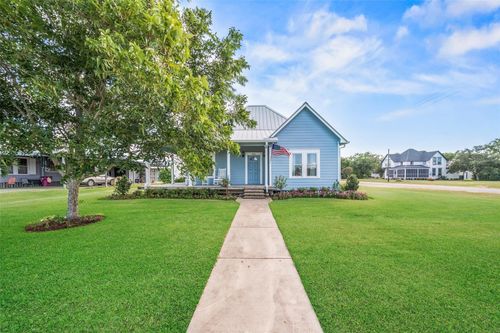 664 Laurel Street S, Matagorda, TX, 77457 | Card Image