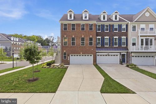 10851 Foxtrot Cir, UPPER MARLBORO, MD, 20772-4035 | Card Image
