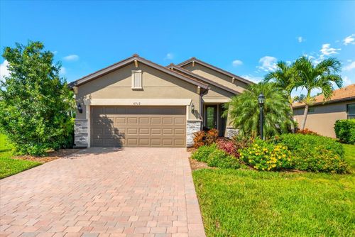 6912 Gosport Cv, Lakewood Ranch, FL, 34202-2517 | Card Image