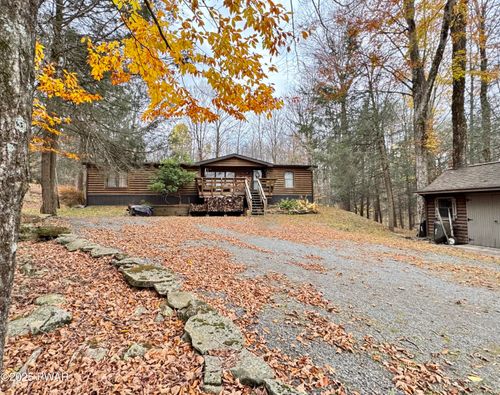 52 Laurel Dr, Honesdale, PA, 18431-4111 | Card Image