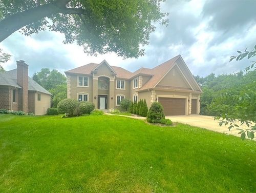 670 Leslie Ct, Carol Stream, IL, 60188-4200 | Card Image