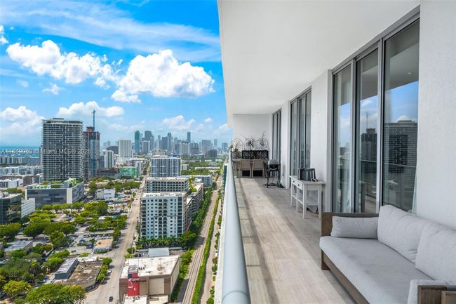 PH207 - 3470 E Coast Ave, Condo with 3 bedrooms, 3 bathrooms and null parking in MIAMI FL | Image 55