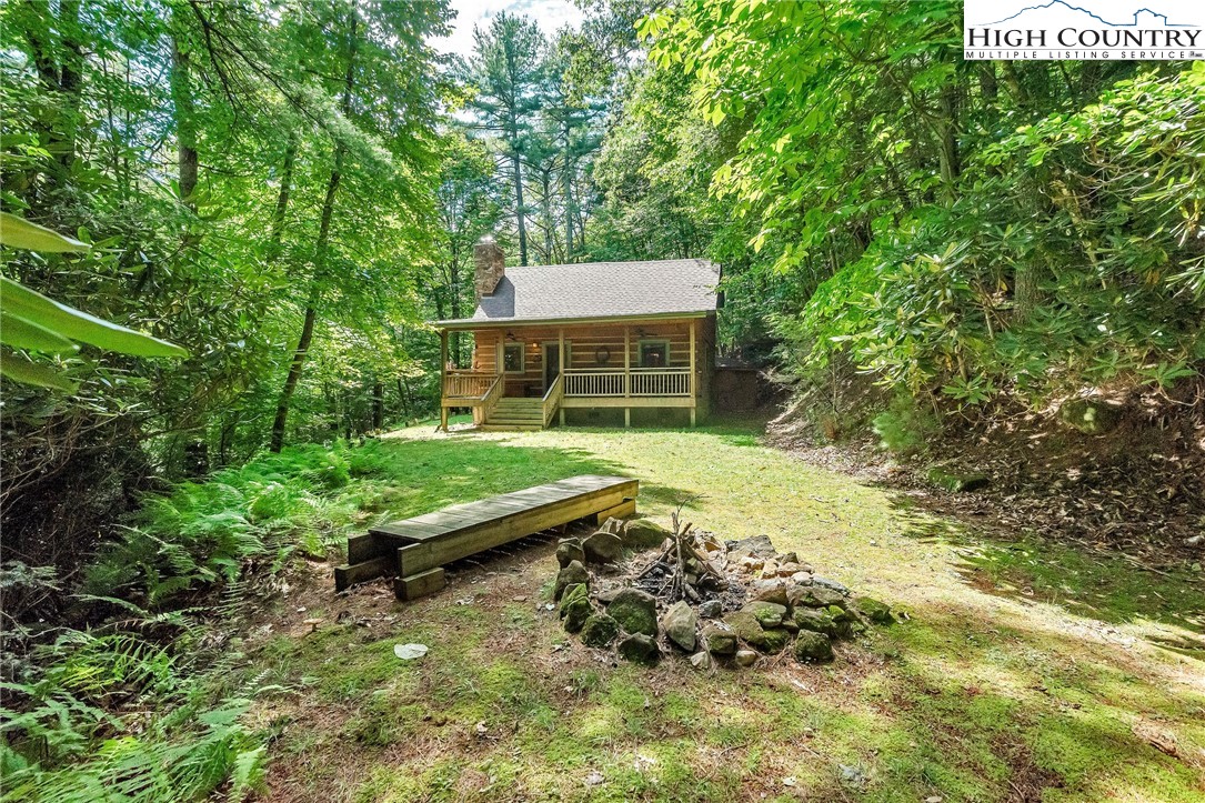 Plato Dr, Fleetwood, NC 28626