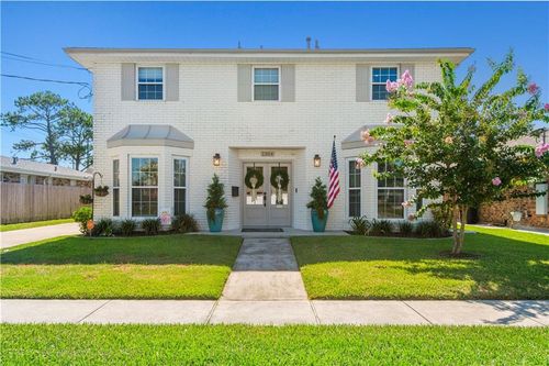 1304 Wisteria Dr, Metairie, LA, 70005-1060 | Card Image