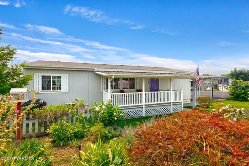 8301 Tieton Dr, Yakima, WA, 98908-1471 | Card Image