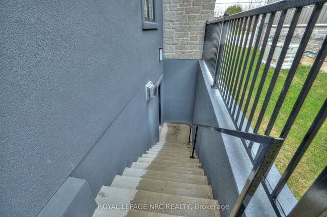 1174 Spears Rd, House other with 5 bedrooms, 3 bathrooms and 4 parking in Fort Erie ON | Image 39