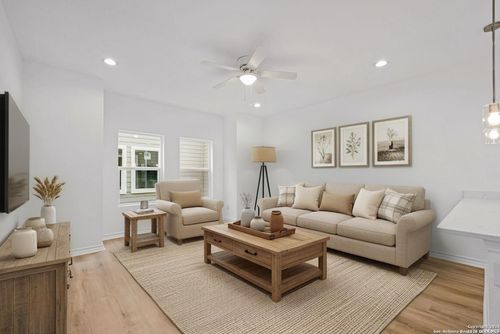 1510 S Essex St 101, 102, San Antonio, TX, 78210 | Card Image