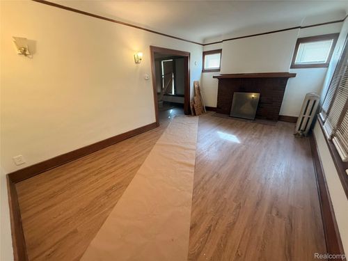 13004 Rosemary St, Detroit, MI, 48213-1450 | Card Image