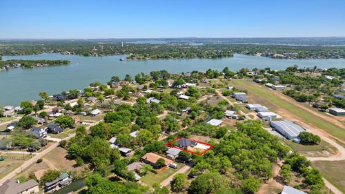125 Channel Dr, Sunrise Beach, TX, 78643-9324 | Card Image