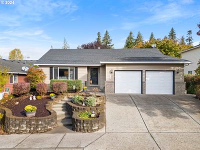 37353 Indian Summer St, House other with 3 bedrooms, 2 bathrooms and 2 parking in Sandy OR | Image 1