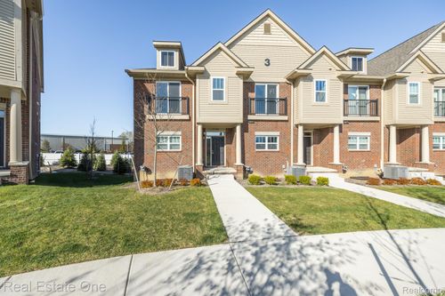 41604 Orianna Ln, Novi, MI, 48375-1864 | Card Image