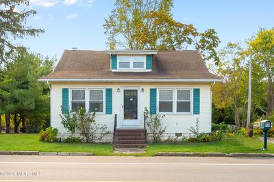 25 E Bay Avenue, House other with 3 bedrooms, 1 bathrooms and null parking in MANAHAWKIN NJ | Image 3