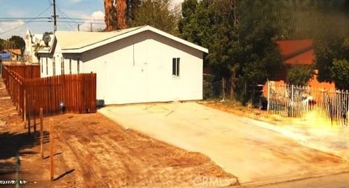 215 E 3rd St, Westmorland, CA, 92281 | Card Image