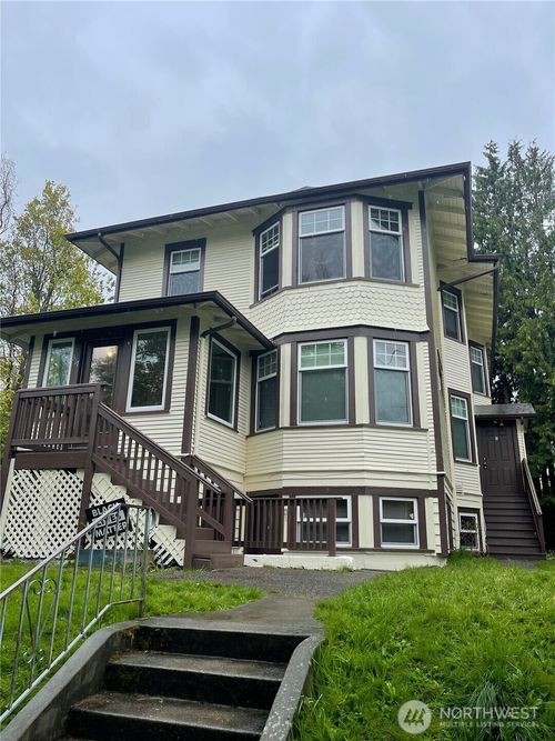 317 17th Ave E, Seattle, WA, 98112-5128 | Card Image