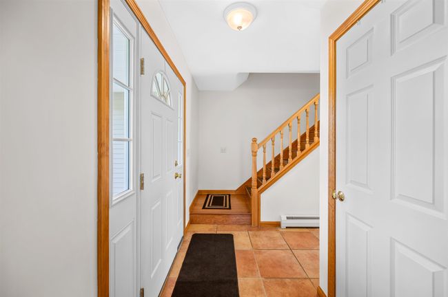 8 Countryside Cir, House other with 3 bedrooms, 3 bathrooms and null parking in Barre VT | Image 5