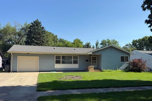 811 W 10th St, Spencer, IA, 51301-3137 | Card Image